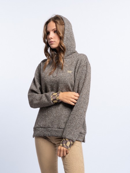 Sweater com capuz e punhos contraste
