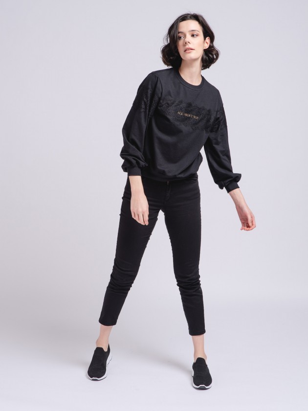 Sweater with lace