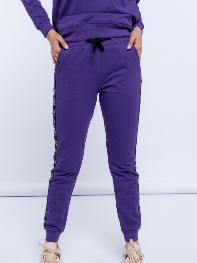 Calas jogging com fitas sublimadas