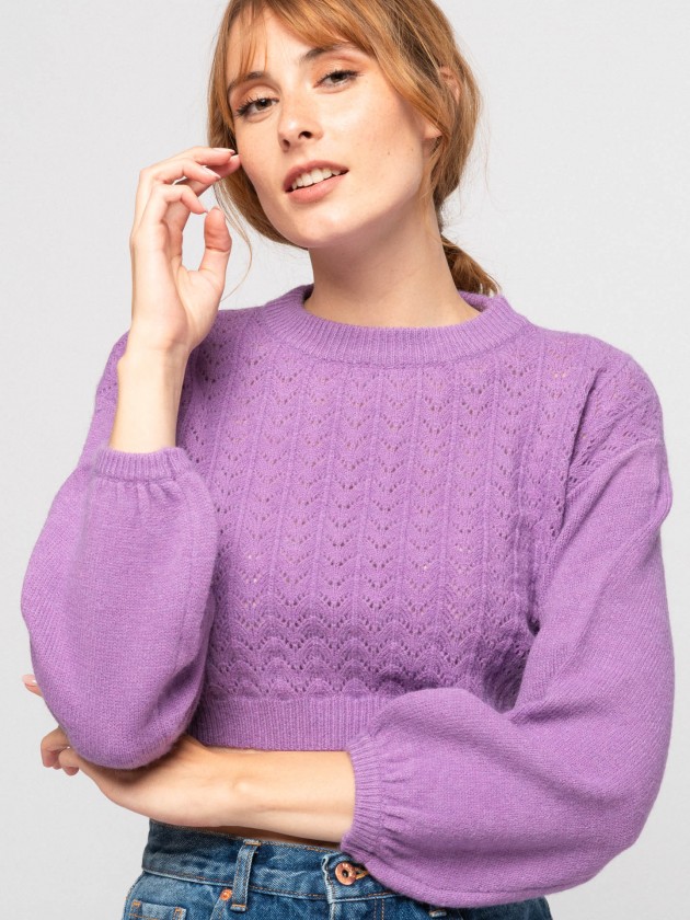 Short knit sweater