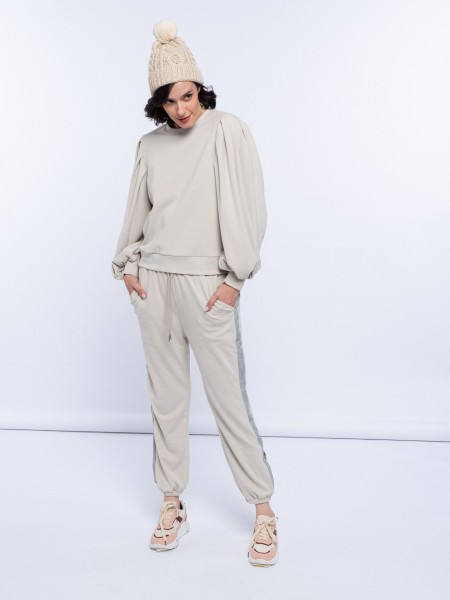 Trousers with grey tape