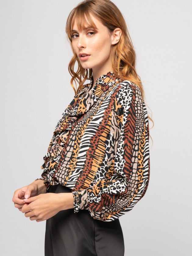 Blouse with ruffles