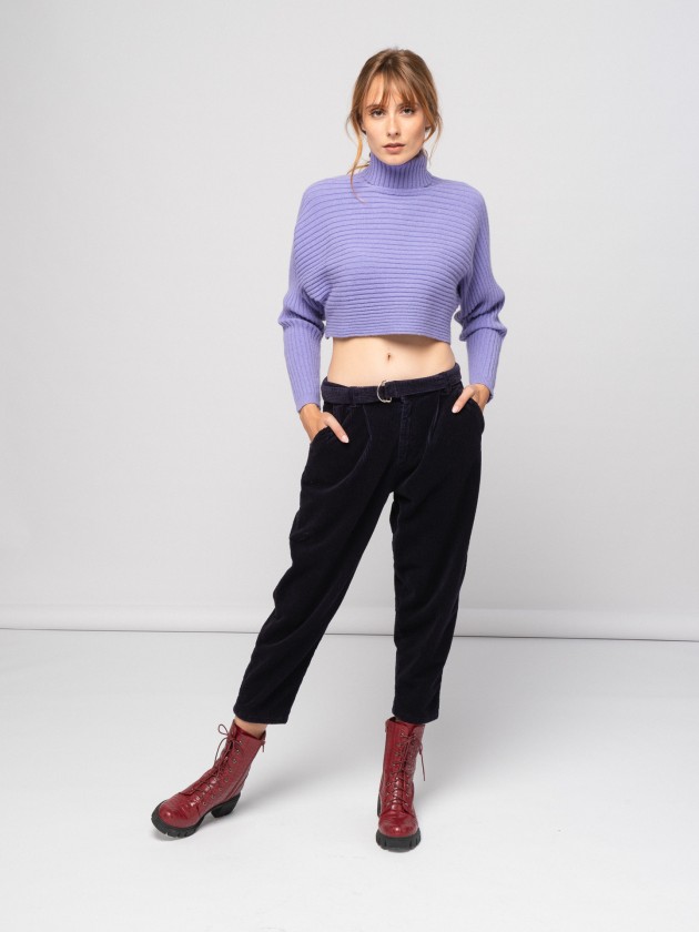 Turtle neck sweater with