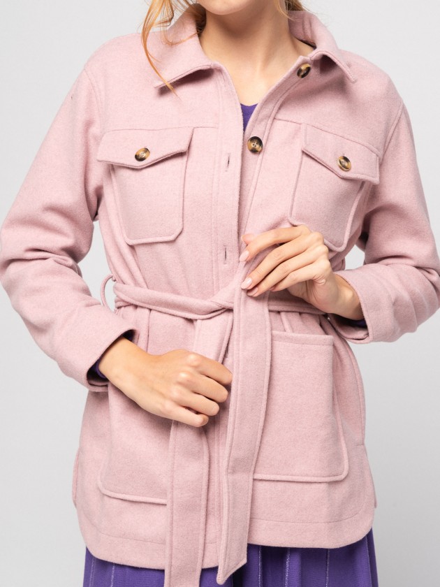 Jacket with pockets and belt