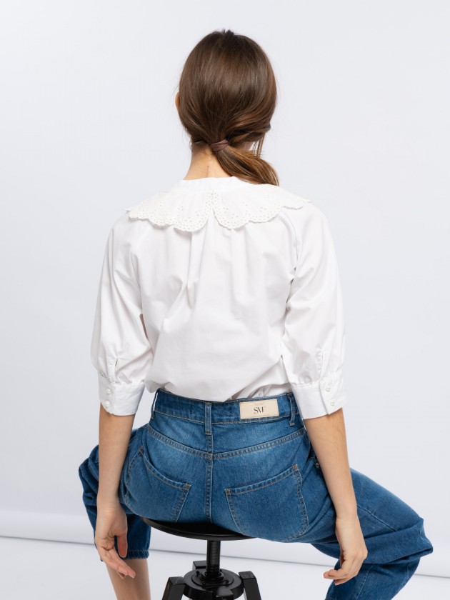 White blouse with loop