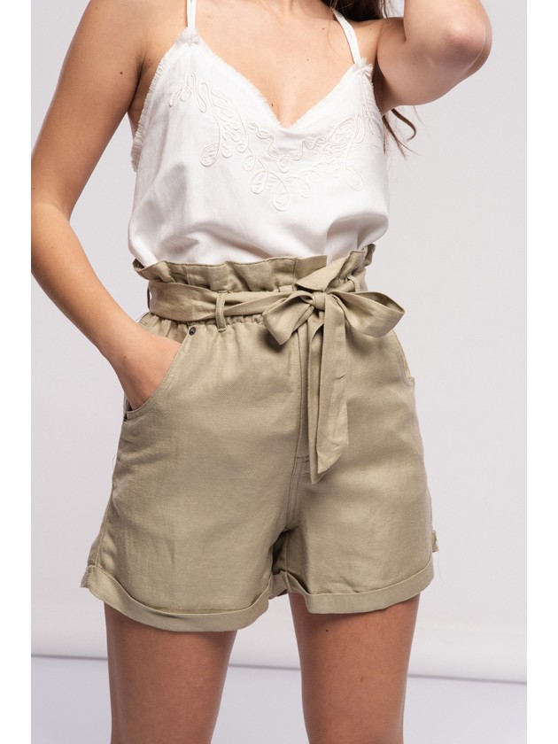 Linen shorts with belt