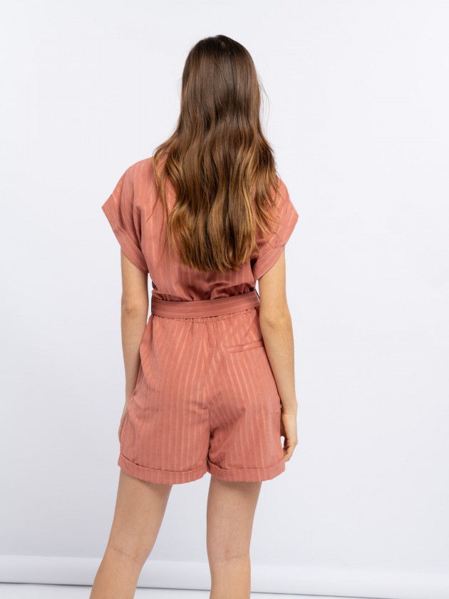 Short jumpsuit with belt and buttons