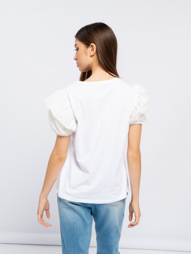 T-shirt with balloon sleeve