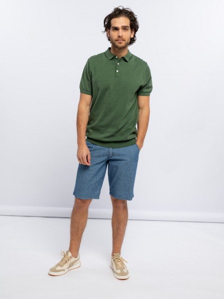 Polo with short sleeves and embroidery