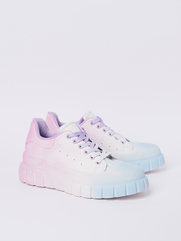 Sneakers with gradient effect