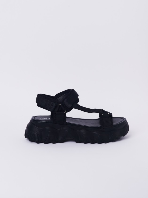 Sandals with chunky soles