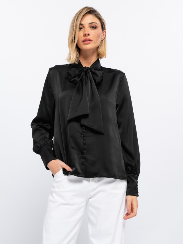 Blusa com laada