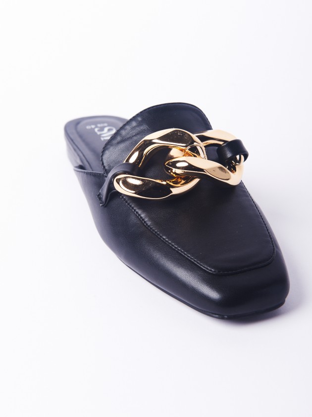 Mules loafers with metallic chain