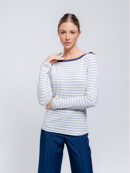 Sweater with stripes