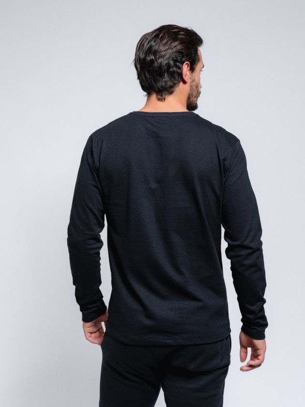 Long sleeve with embroidery