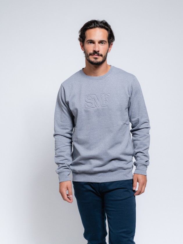 Sweater com decote redondo e bordado