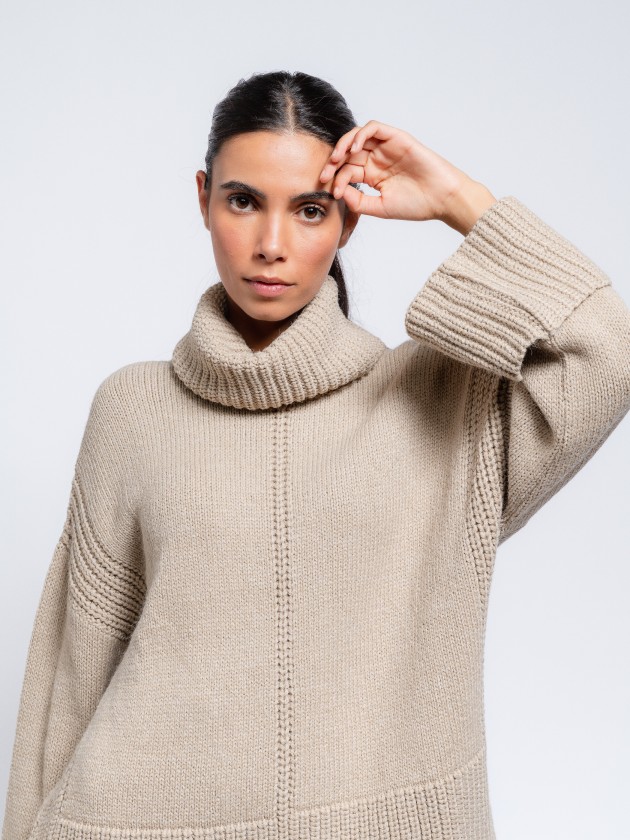 Hight neck knit sweater