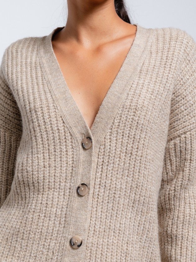 Le cardigan bouton tortue