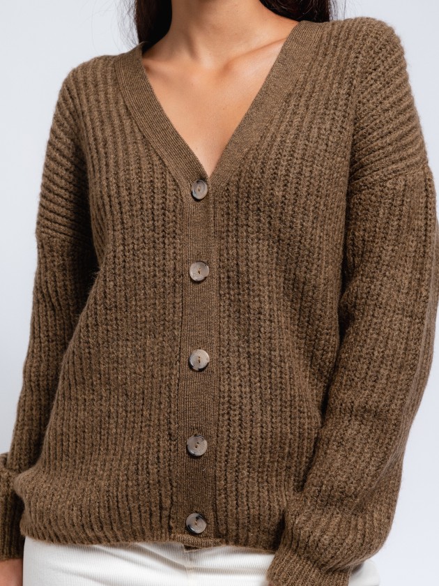 Cardigan with turtle buttons