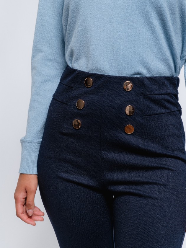 Leggings with golden buttons