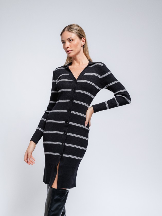Stripped dress with buttons