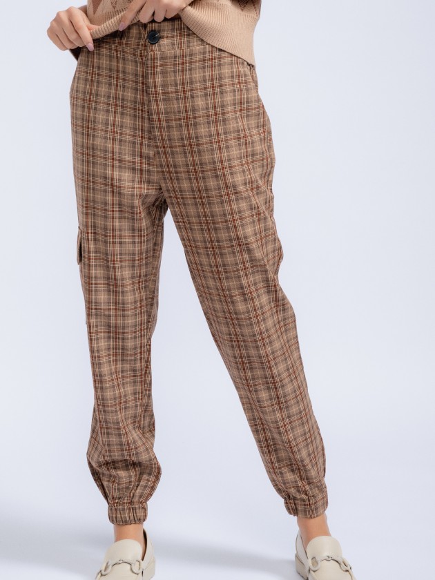 Chess trousers with pockets