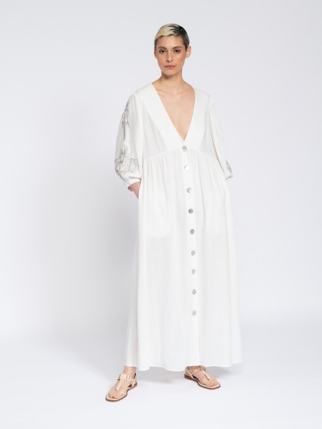 Linen dress with embroidery on the sleeves