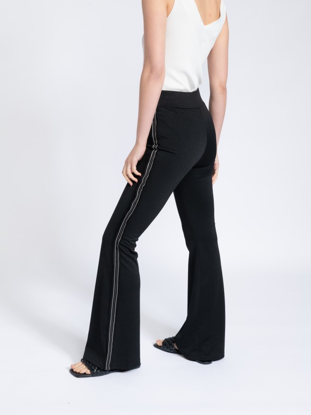 Calas flare com fecho