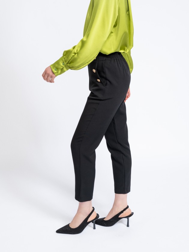 Straight pants with gold buttons