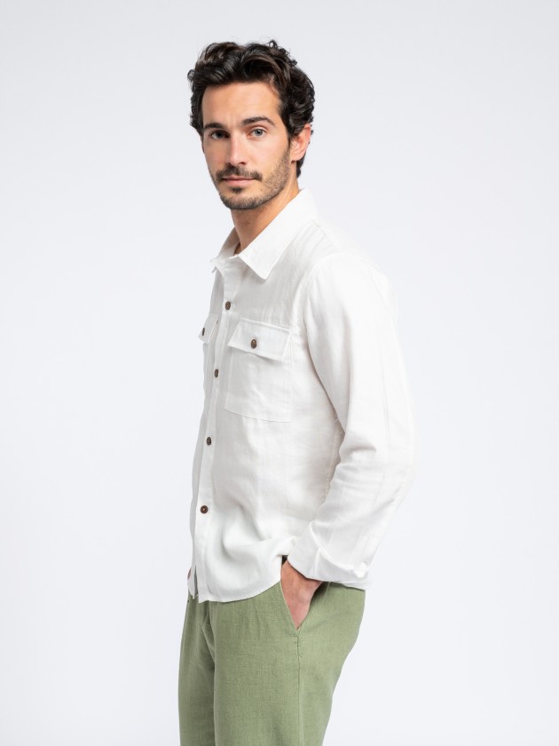 Camisa com bolsos