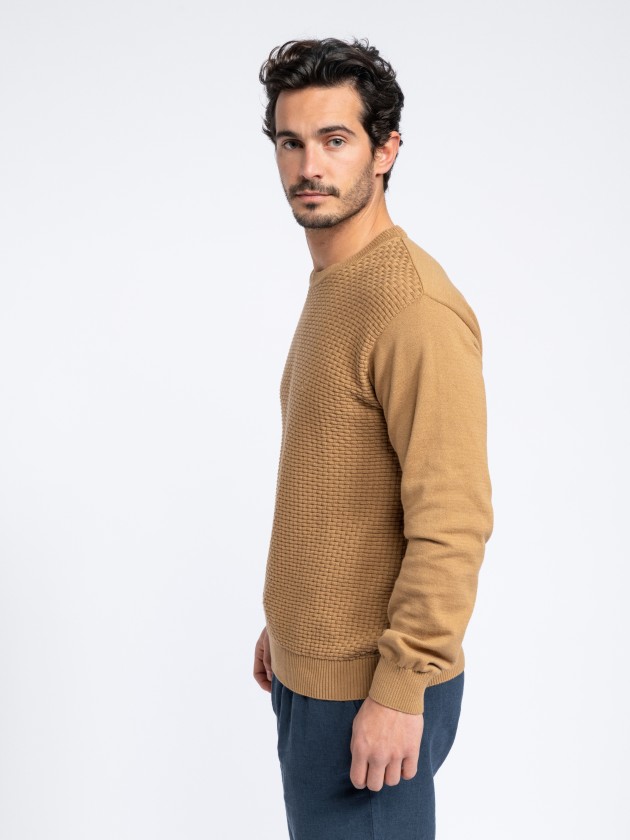 Round-neck knit sweater