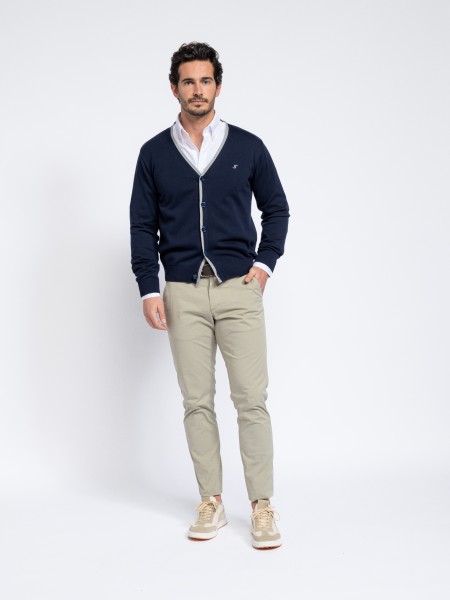 Cardigan com contrastes