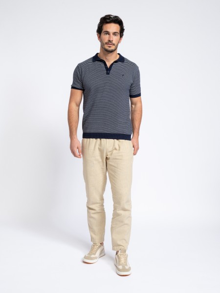 Polo de malhas s riscas