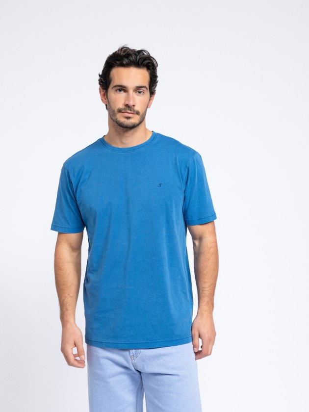 T-shirt com estampado e bordado