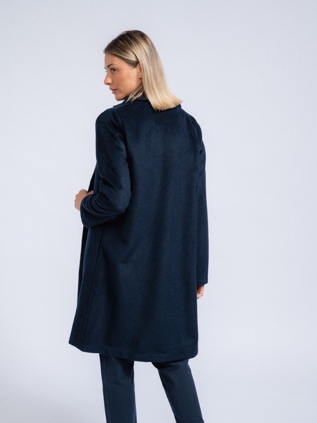 Classic long-sleeved coat