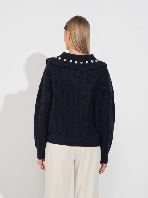 Knitwear sweater with collar