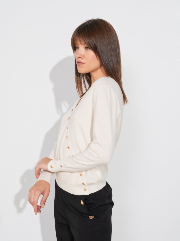 Knitwear sweater with v-neck and button detail