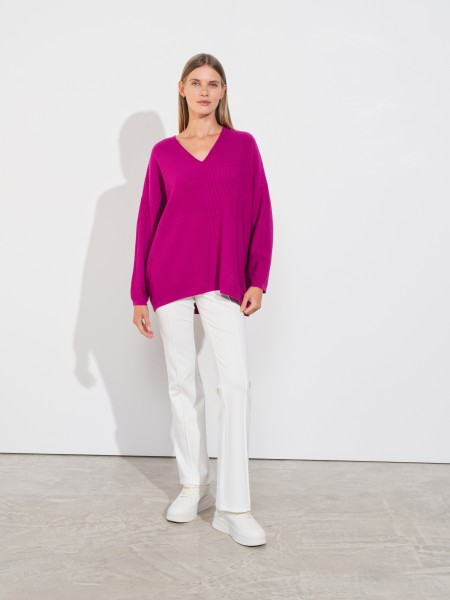 V-neck knitwear sweater
