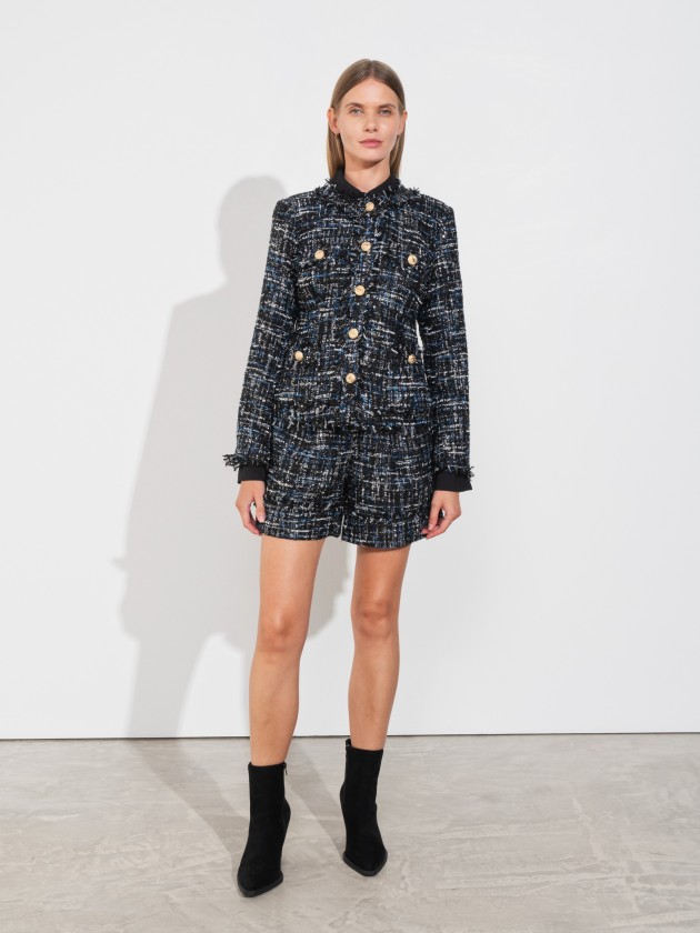 Blazer clssico com botes dourados
