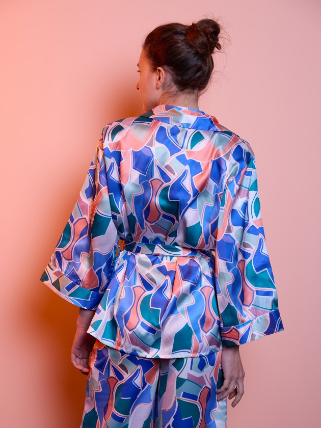 Satin coat with print