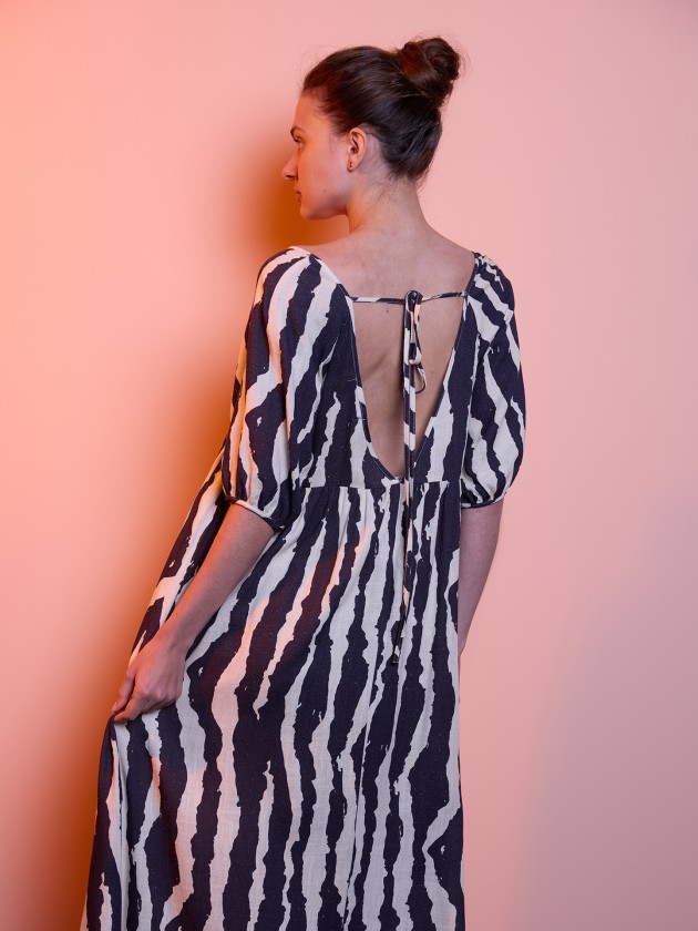 Printed linen dress with open back