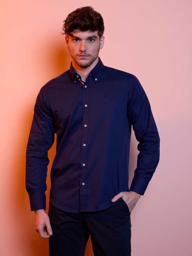 Classic shirt in smooth oxford fabric