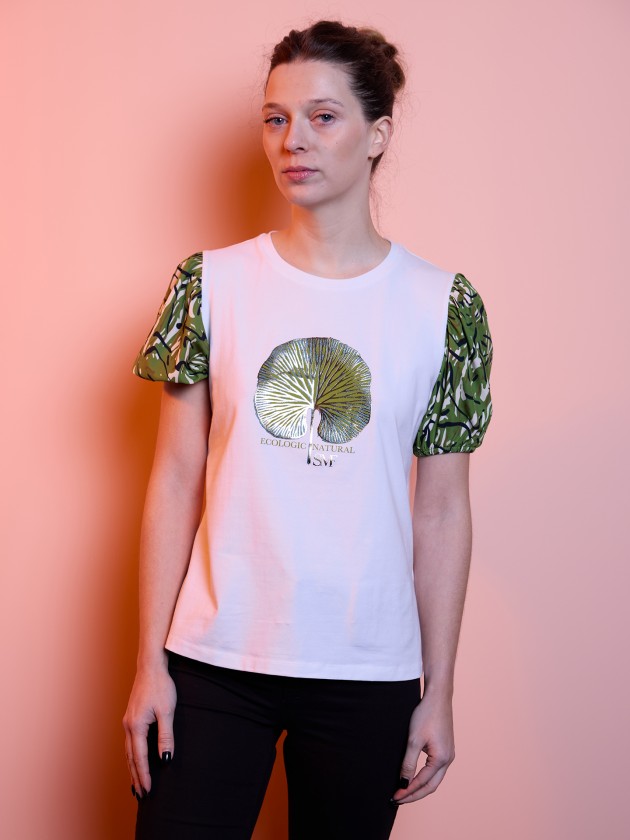 T-shirt with print and flared sleeves
