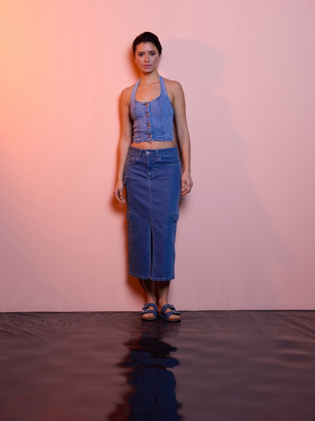 Denim skirt with side pockets