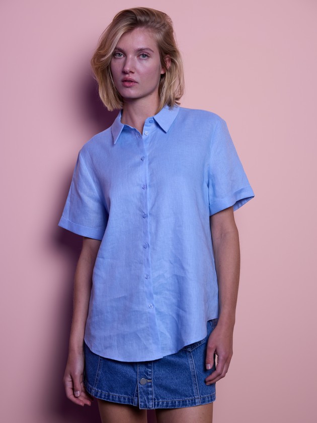 Linen short-sleeved blouse