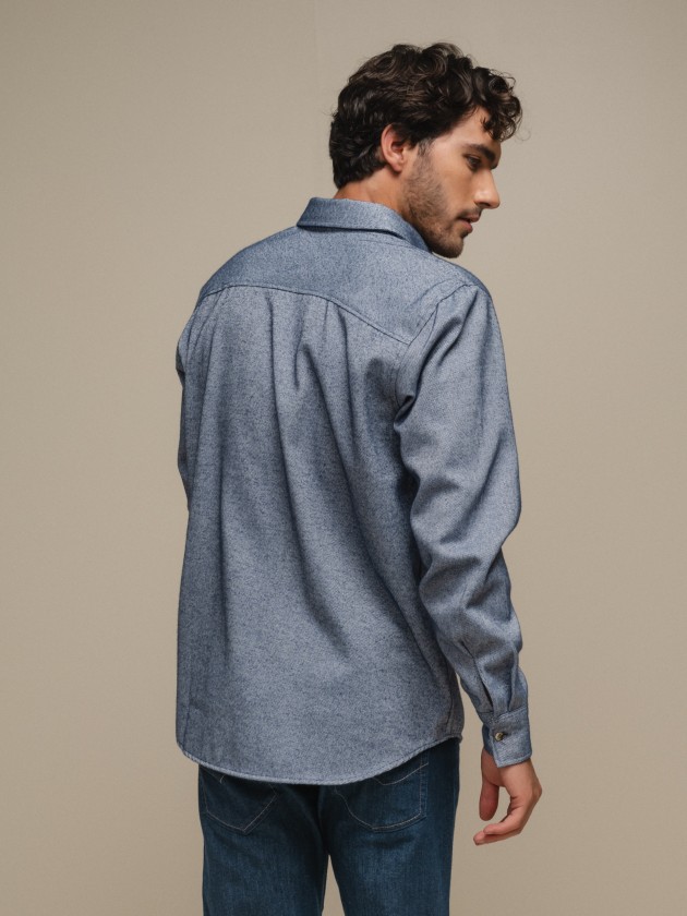 Relaxed fit shirt