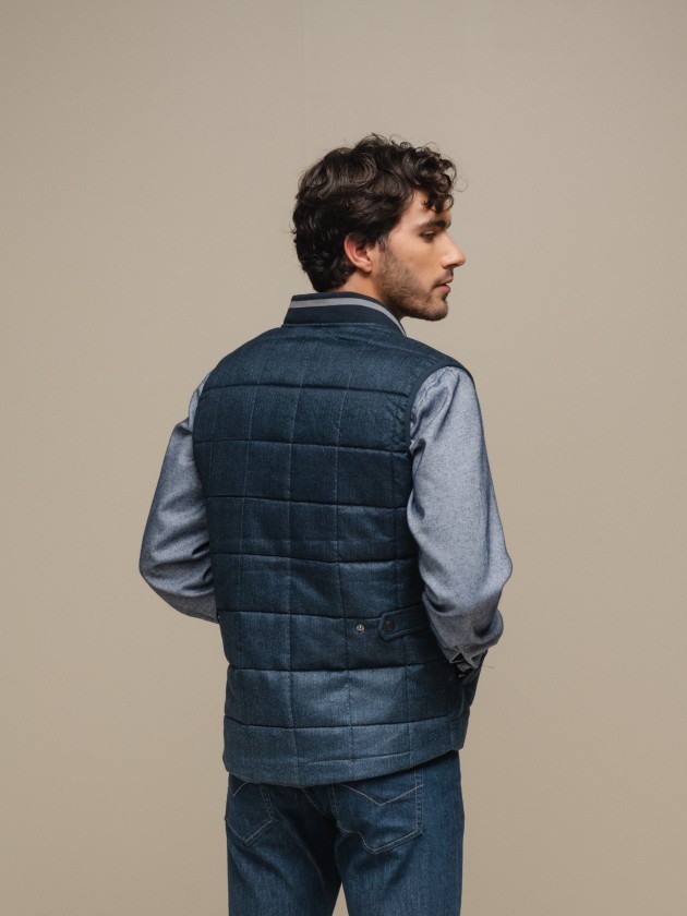 Vest with pockets