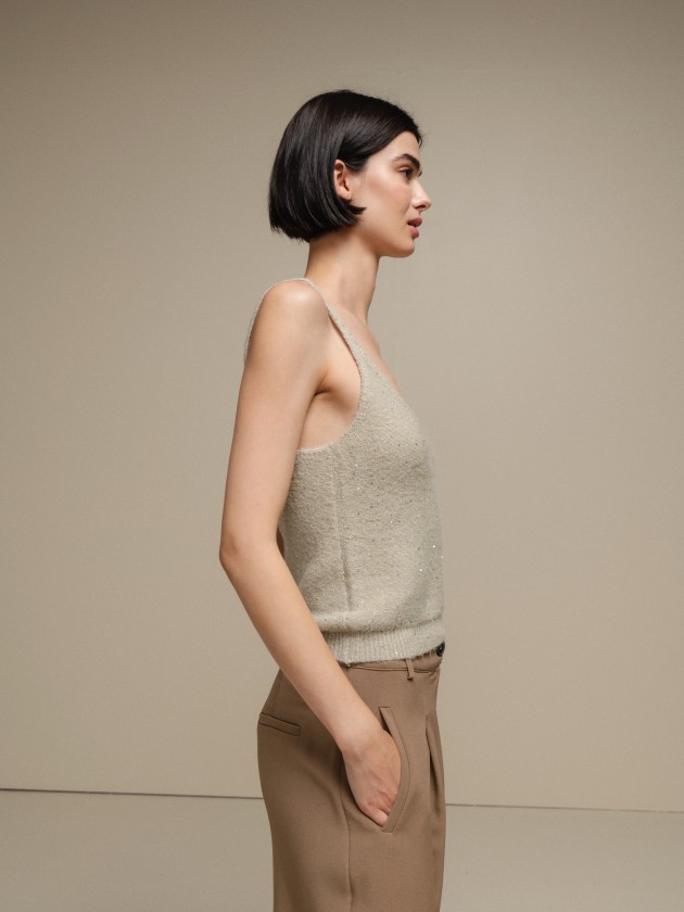 Knitwear top with straps