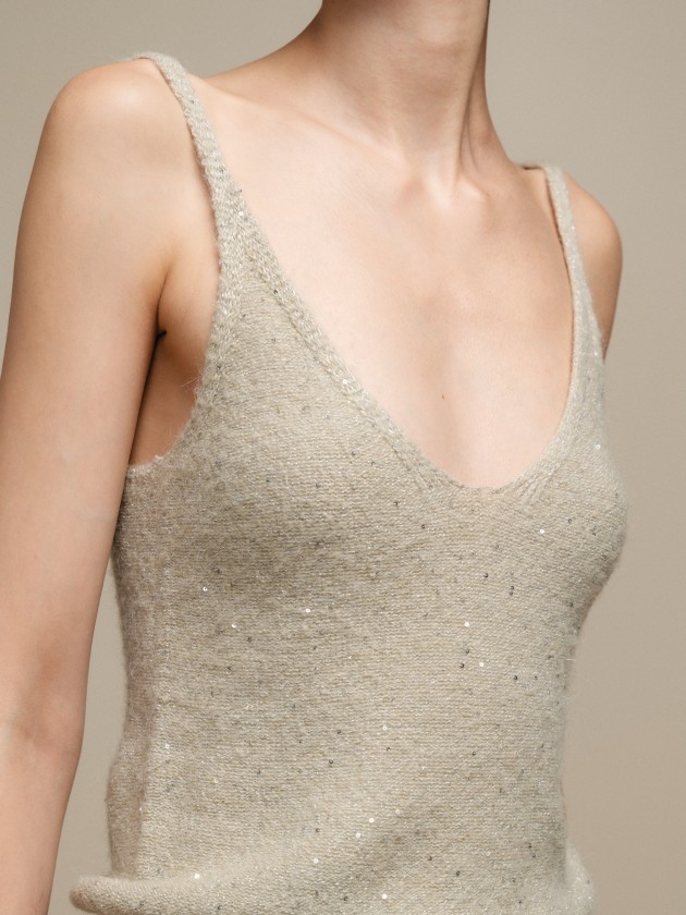 Knitwear top with straps