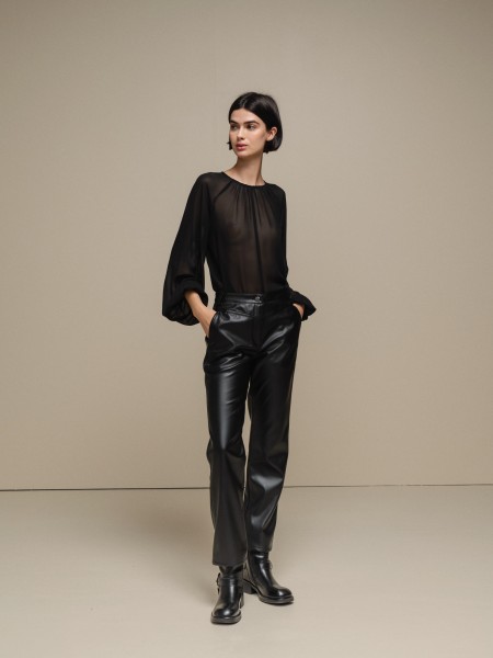 Blouse fluide transparente